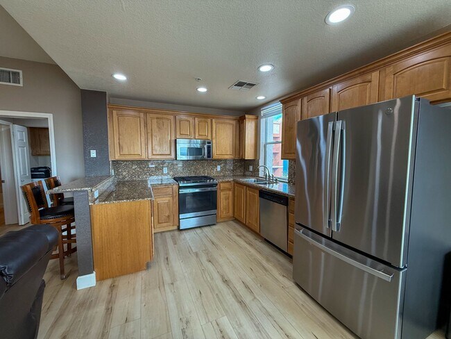 Foto del edificio - PENTHOUSE-LEVEL CONDO IN RESORT-STYLE COMMUNITY!
