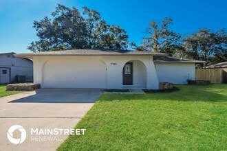 Building Photo - 7900 Lightfoot Dr
