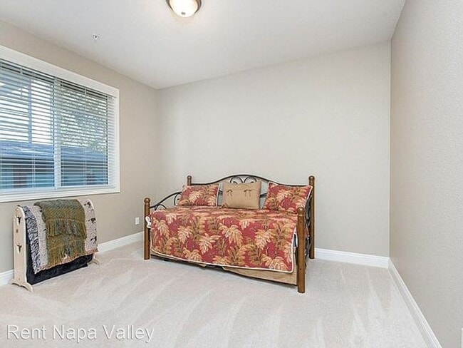 Building Photo - 3 br, 2 bath House - 1336 Magnolia  Ave