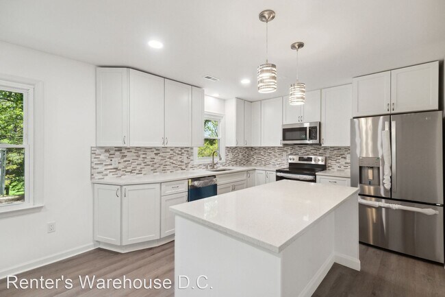 Building Photo - 3 br, 2 bath House - 115 Sharon Dr