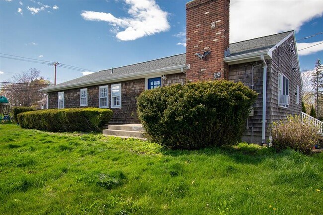 Building Photo - 16 Pleasant View Ave
