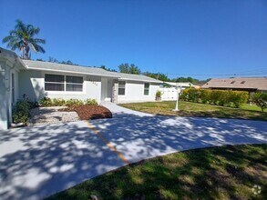 Building Photo - 16116 Tampa St