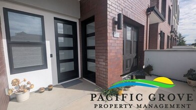 Building Photo - 105 8th St