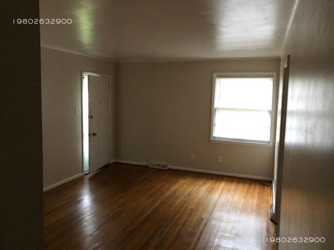 Photo - 1925 Kennesaw Dr House