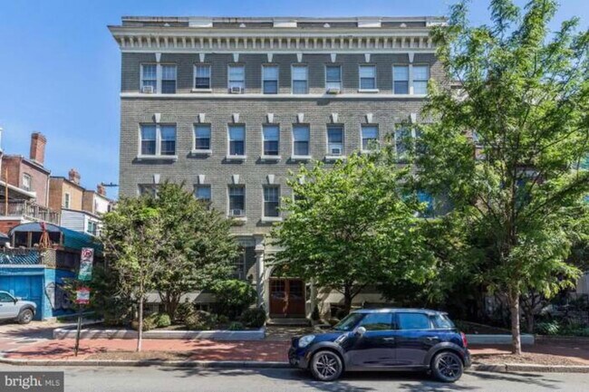 Foto del edificio - 1833 South St NW