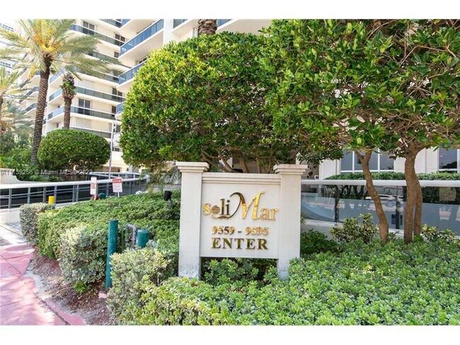 Foto del edificio - 9595 Collins Ave Ave