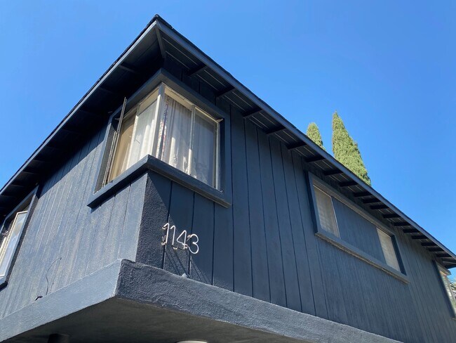 Building Photo - 1143 N Formosa Ave