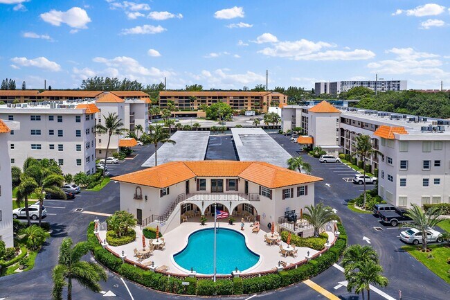 Foto del edificio - 29 Yacht Club Dr