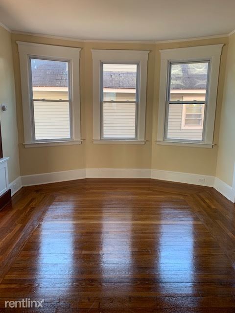 Building Photo - 2 br, 1 bath  - 116 Sheffield Ave # 2