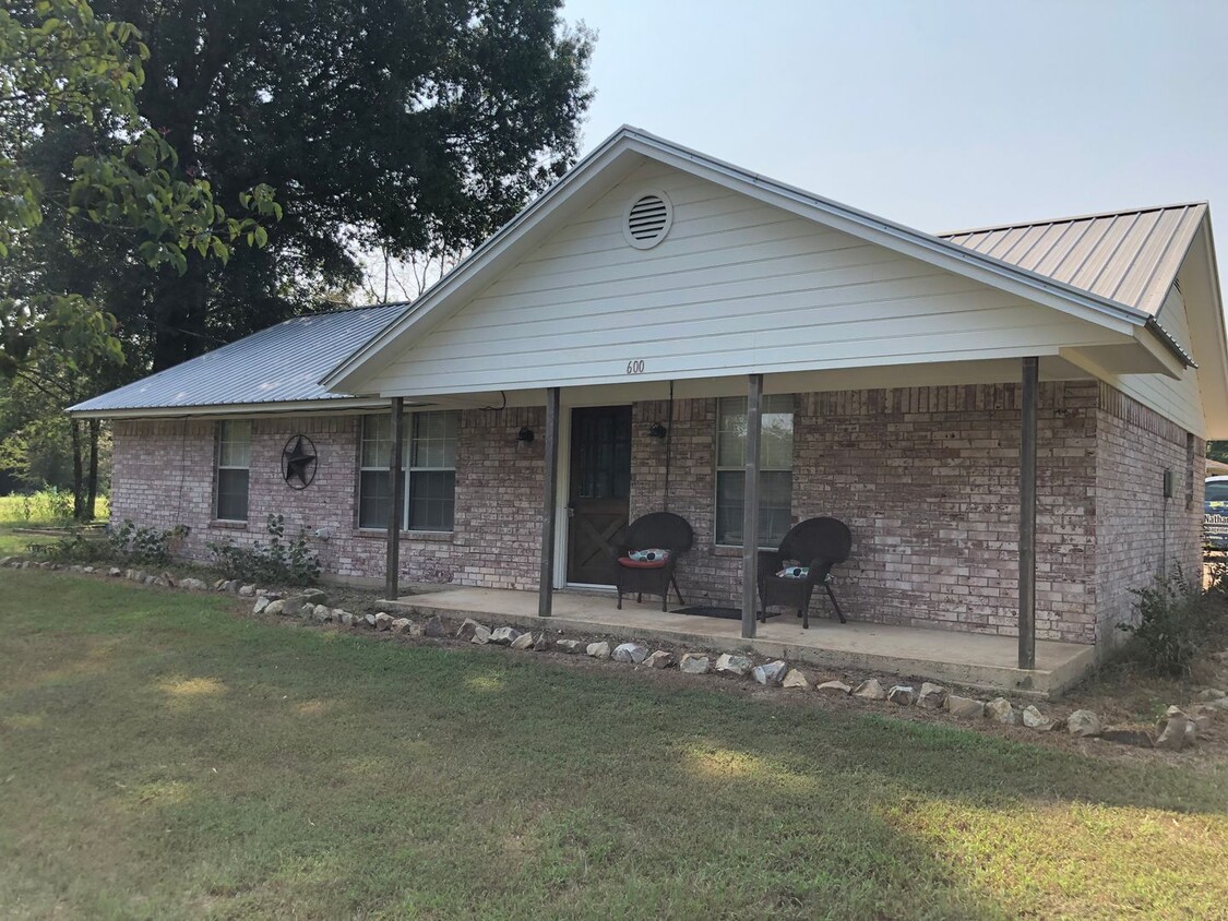 Foto principal - 600 Fairview St