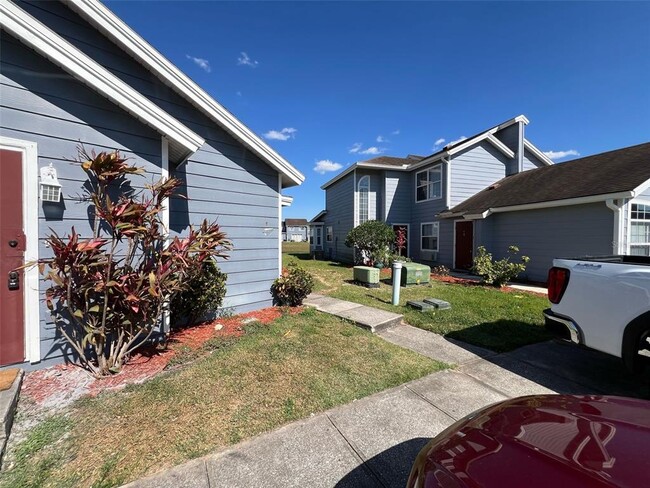 Building Photo - 833 Caribbean Dr