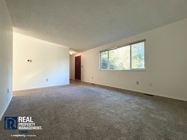 Building Photo - Call - 4502 &amp; 4504 (Olympic Group)