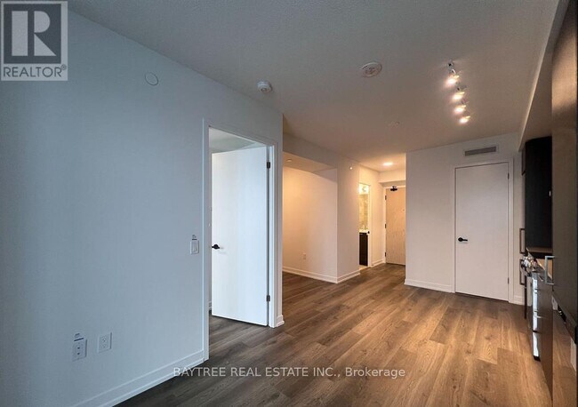 Photo du bâtiment - 195 Commerce St