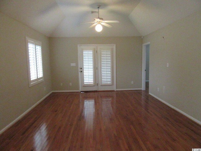 Foto del edificio - 937 Tiffany Ln