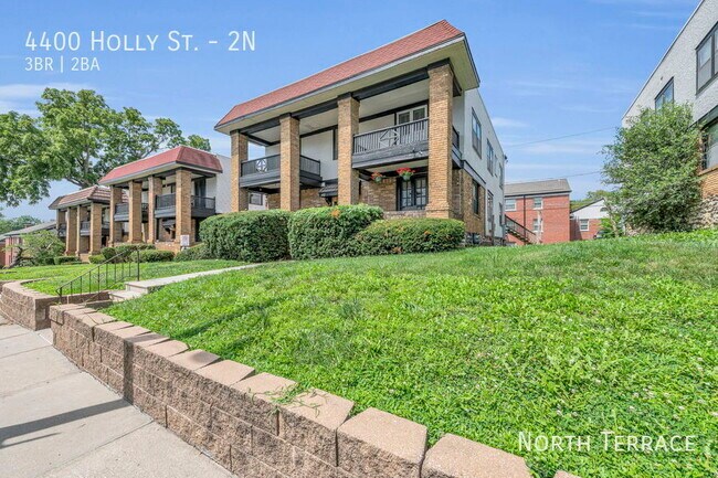 Building Photo - 4400 Holly St