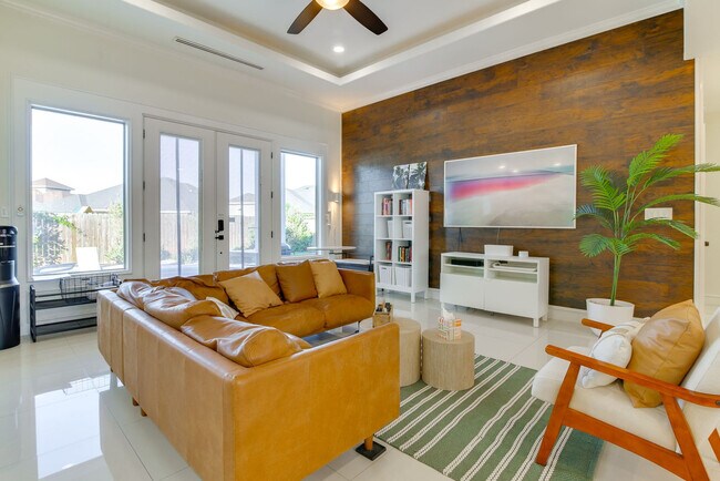 Building Photo - 5326 Sagebrush Rd