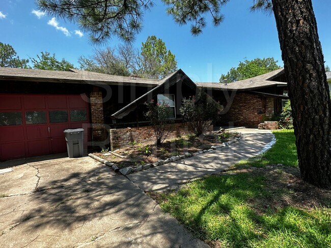 Building Photo - 214 Brookhaven Terrace
