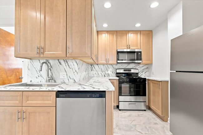 Foto del edificio - 708 N Wood St
