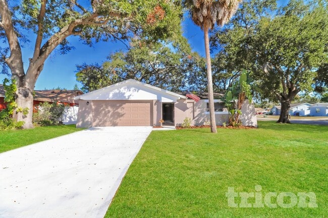 Building Photo - 6801 Wayside Ct