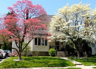 Building Photo - 8 Kilmer Rd