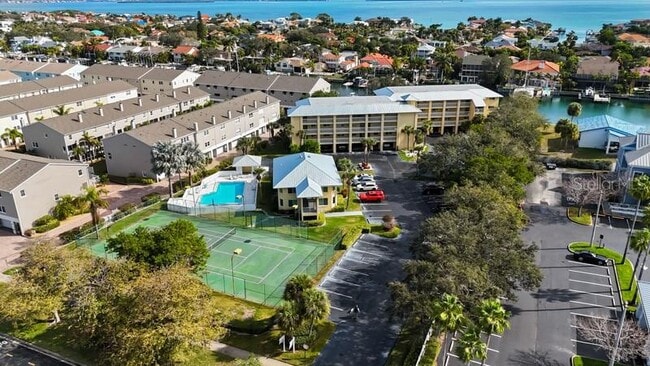 Building Photo - 1125 Pinellas Bayway S