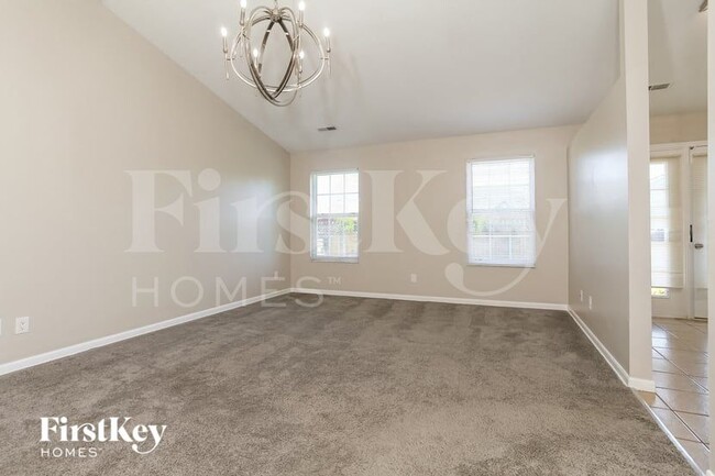 Building Photo - 977 Hathaway Dr