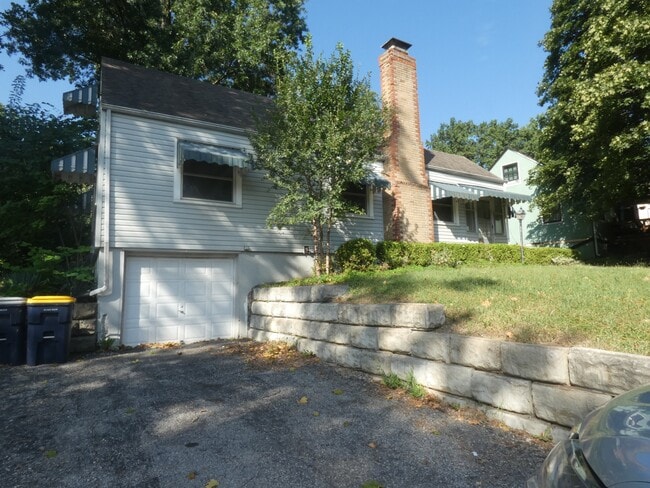 Building Photo - 5100 NE Marvin Rd