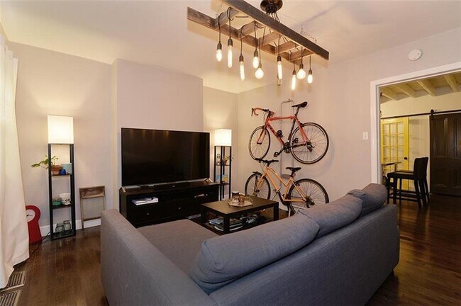 Foto del edificio - 1206 Filson St