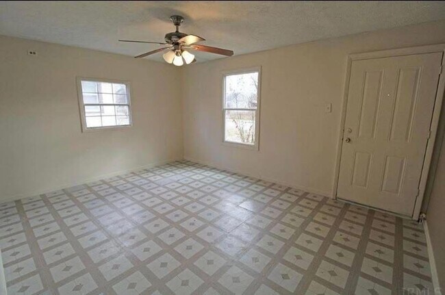 Foto del edificio - 730 Ridgeway Ave