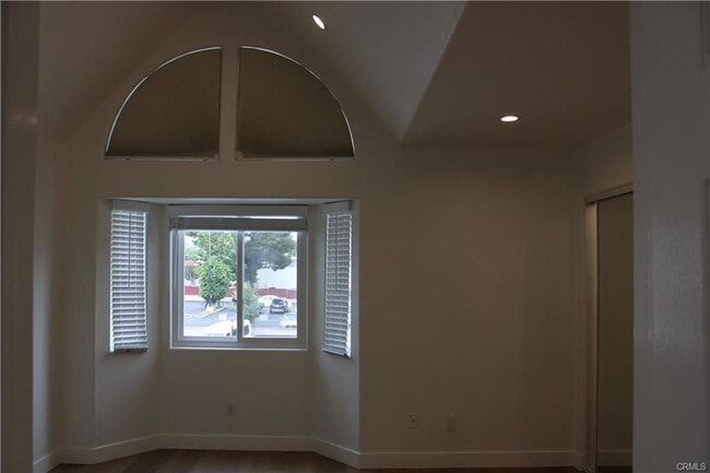 Foto del edificio - 5145 Yarmouth Ave