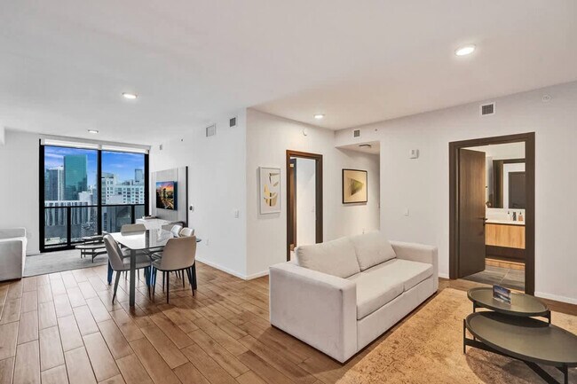 Foto del edificio - 398 NE 5th St