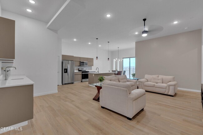 Building Photo - 12713 Captain Claudia CT