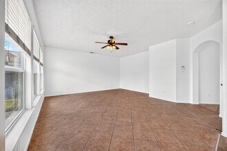 Building Photo - 19246 Hopeview Ct