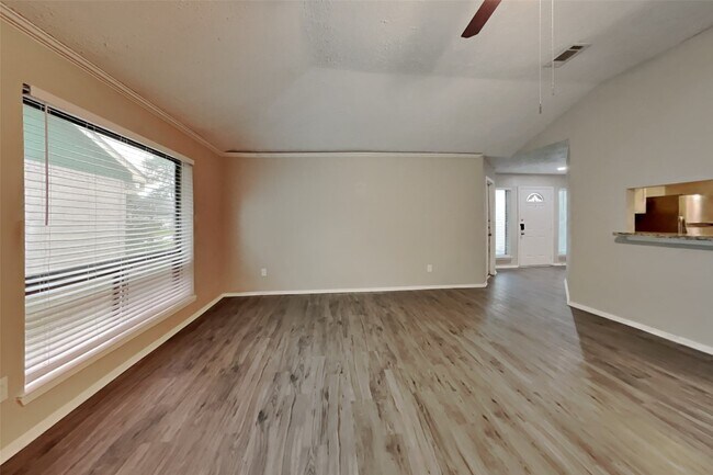 Foto del edificio - 4718 Lost Lake Ln