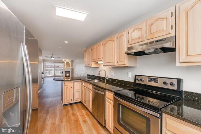 Building Photo - 7 Owens Landing Ct