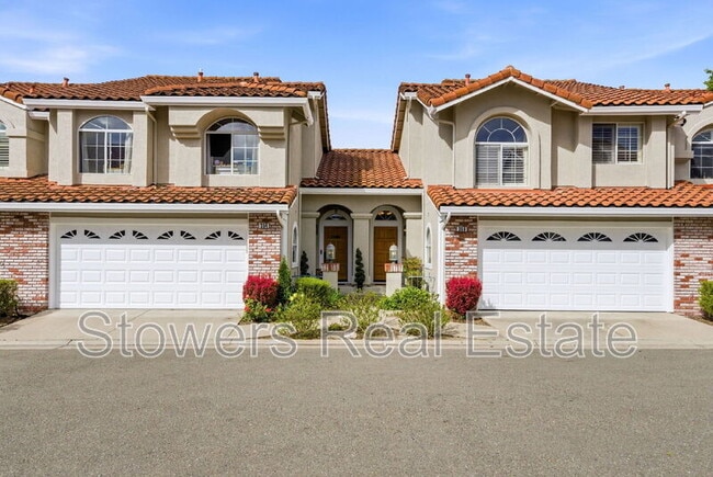 Building Photo - 350 Bellflower Dr