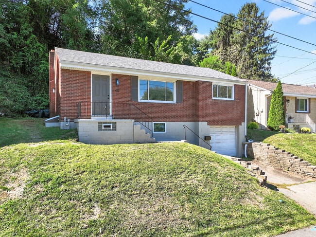 Photo - 83 Cedar Ave House