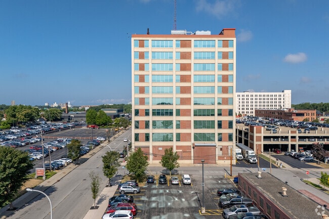 Building Photo - 726 Exchange St