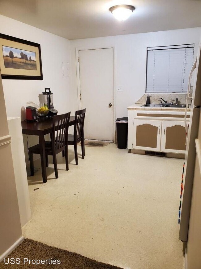 Building Photo - 580 S 470 E