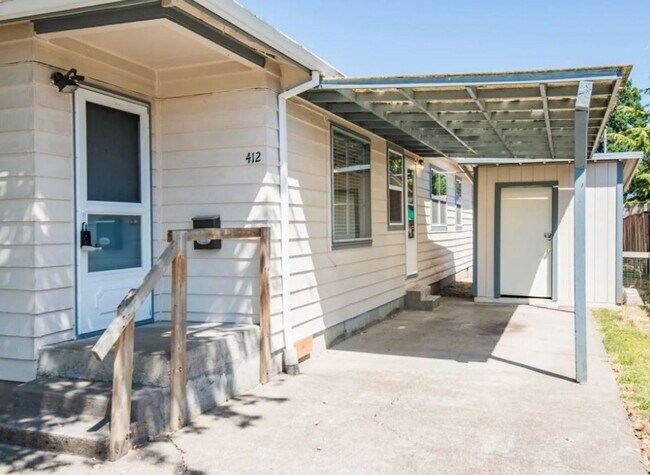 Foto del edificio - 410-12 Harrison St, Newberg