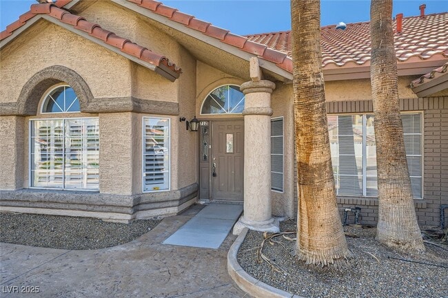 Building Photo - 712 Merialdo Ln
