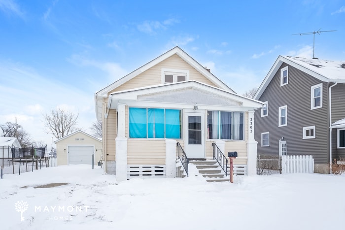 Foto del edificio - 2305 E 33rd St