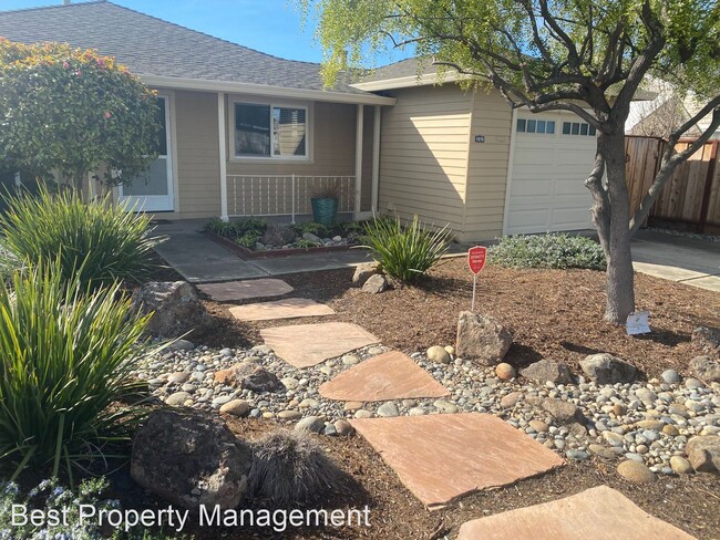 Building Photo - 2 br, 1 bath House - 1070 Via Honda