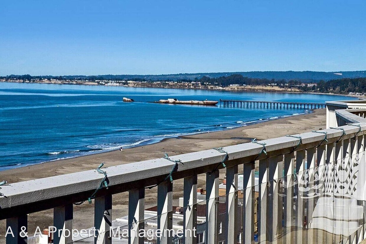 Foto principal - 2 br, 2 bath House - 230 Rio Del Mar #G