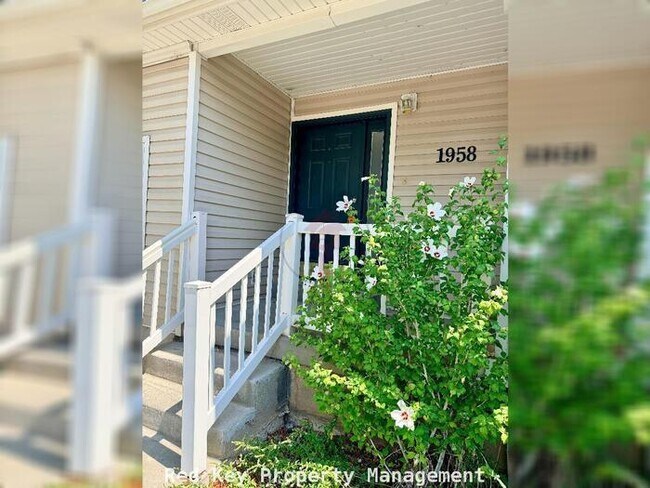 Foto del edificio - 40 W Townhome