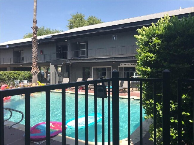 Foto del edificio - 2020 S Congress Ave