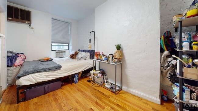 Building Photo - 168 Rivington St