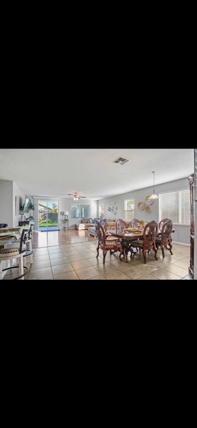 Foto del edificio - 851 Boulder Dr