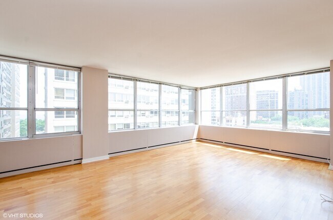 Building Photo - 655 W Irving Park Rd