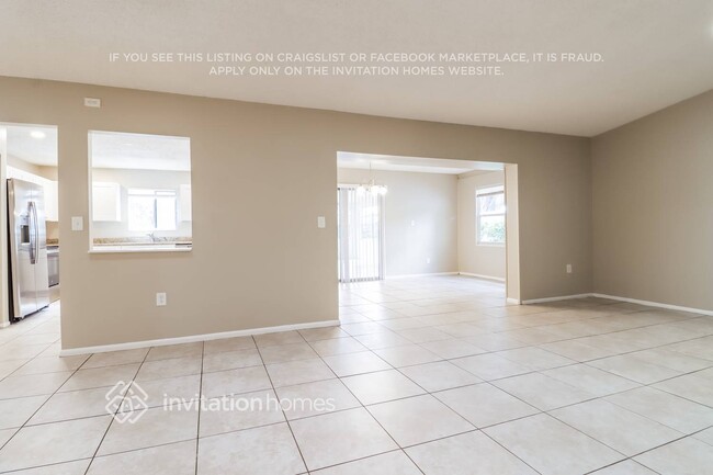 Foto del edificio - 10325 56th St